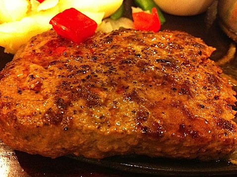 先日の晩飯：COCO’S「ビーフハンバーグステーキ 和風ステーキソース」