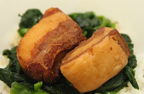 お取り寄せグルメ：中華厨房の「本格豚の角煮（トンポーロ）」を食べてみました