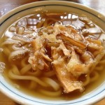 福岡・博多の「かろのうろん」で「ごぼう天うどん」を食す！