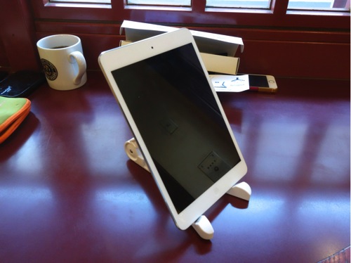 iPad AirやiPad miniを横置き・縦置きできるオススメなスタンド