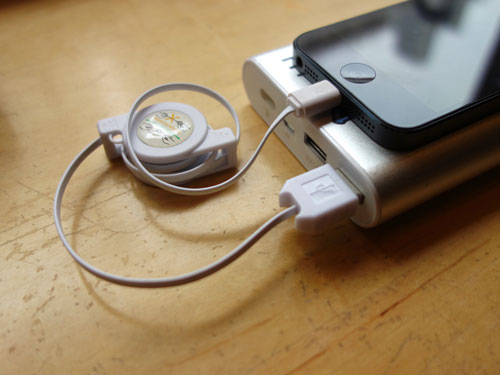 iPhone 5やiPad miniを充電・同期できる151円の巻き取り式ライトニングケーブルを買ってみた