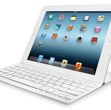 白いiPadには、ホワイトのキーボードTK710WHを合わせるとよさげ