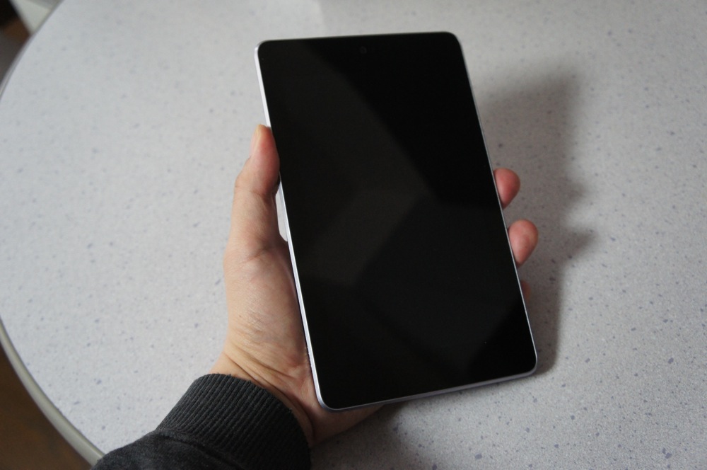 Nexus 7を買ってみた。ひとまず開封の儀！
