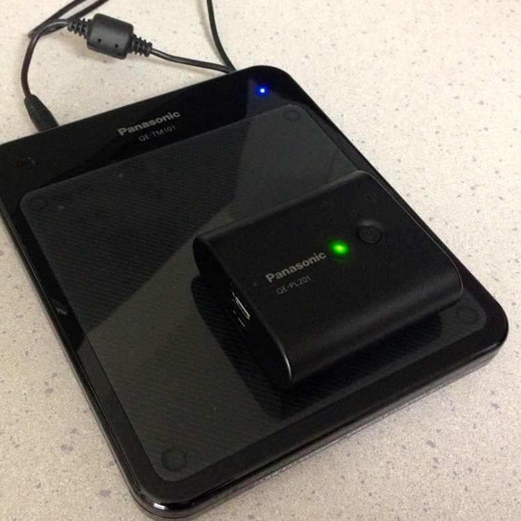 無接点充電できるチャージパッドが便利すぎて手放せなくなった