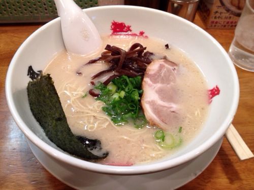 替え玉2玉まで無料！東京・秋葉原にある「博多風龍 秋葉原店」で「博多ラーメン」を食す！