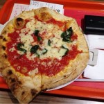 渋谷にある安いピザ屋「ナポリス」で350円ピザを食す！